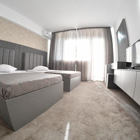Hotel Parc Craiova Dış mekan fotoğraf
