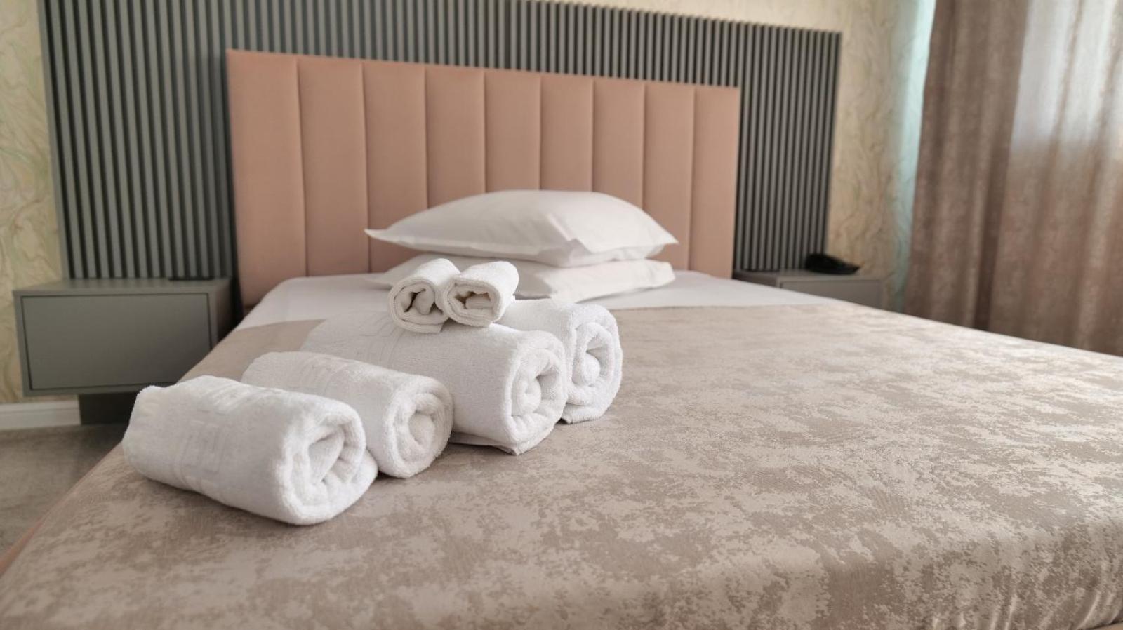 Hotel Parc Craiova Dış mekan fotoğraf