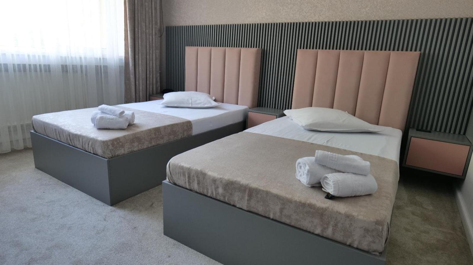 Hotel Parc Craiova Dış mekan fotoğraf