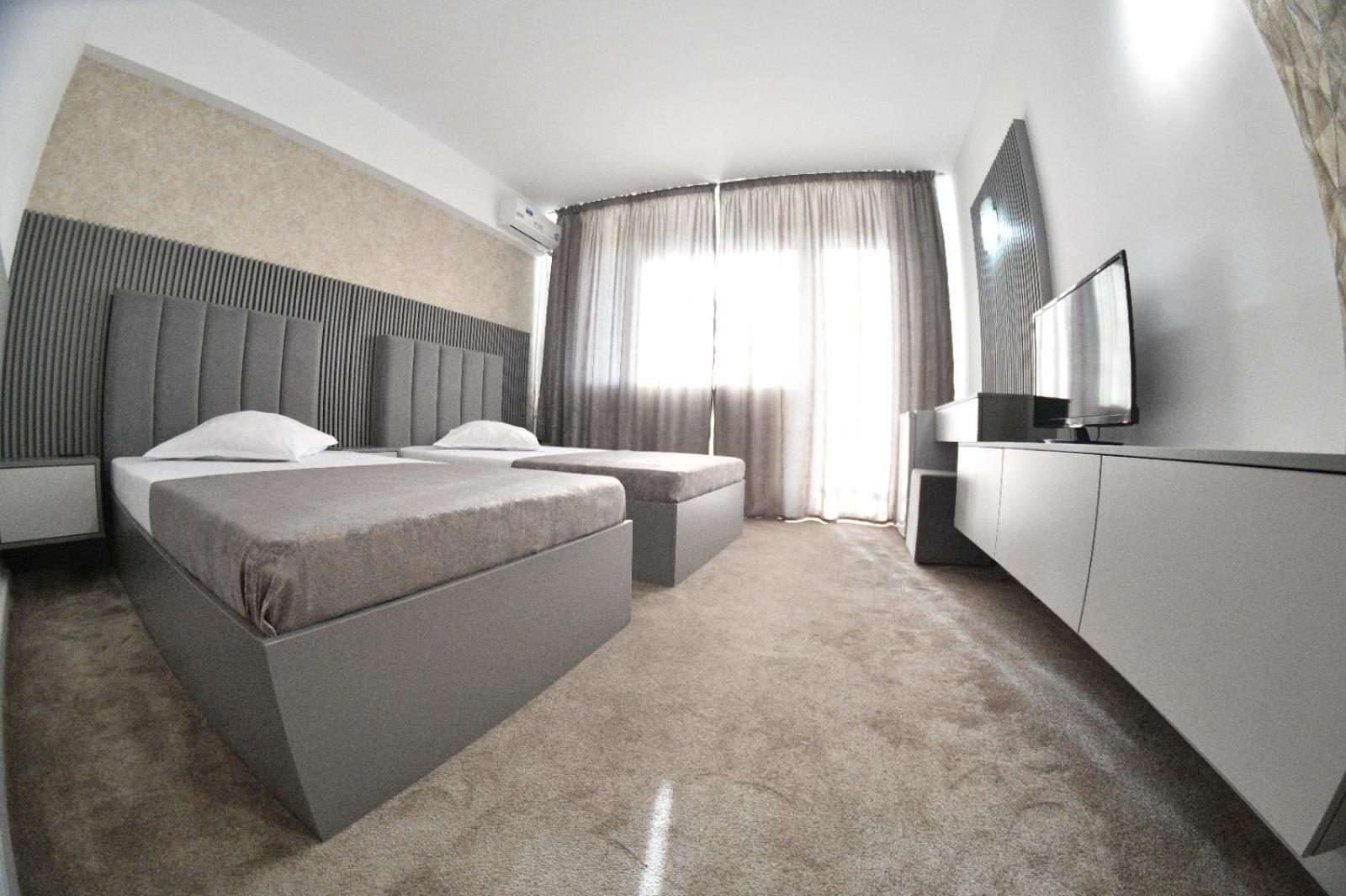 Hotel Parc Craiova Dış mekan fotoğraf