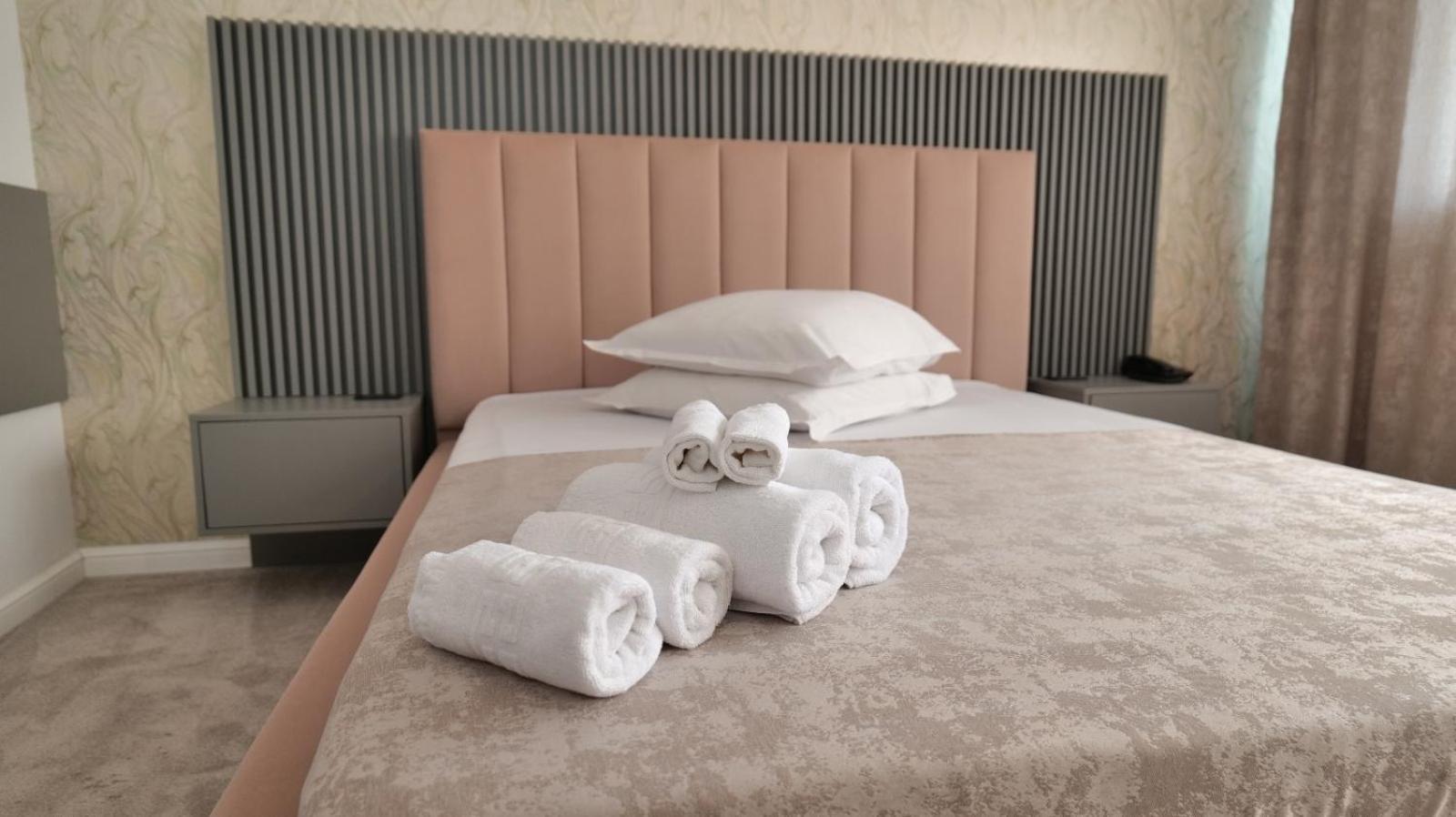 Hotel Parc Craiova Dış mekan fotoğraf